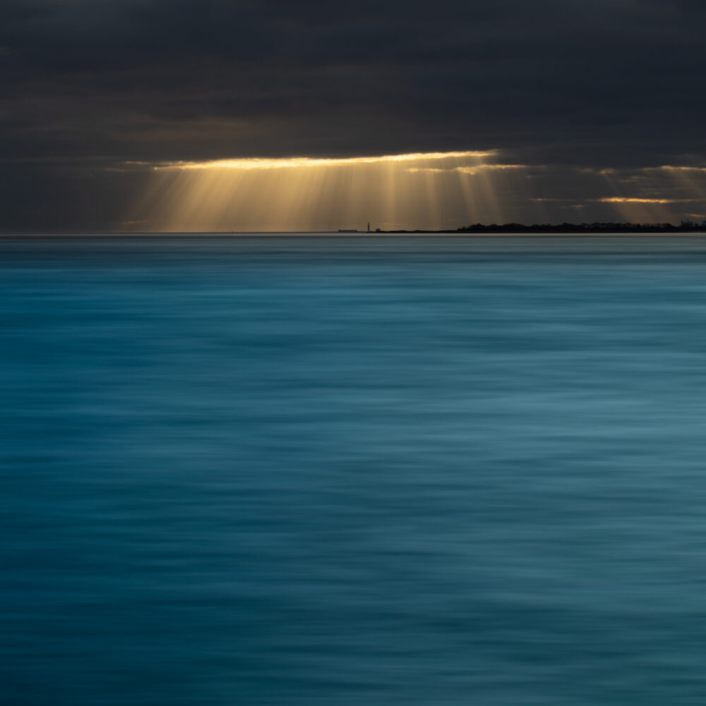 Sunrays Over The Humber